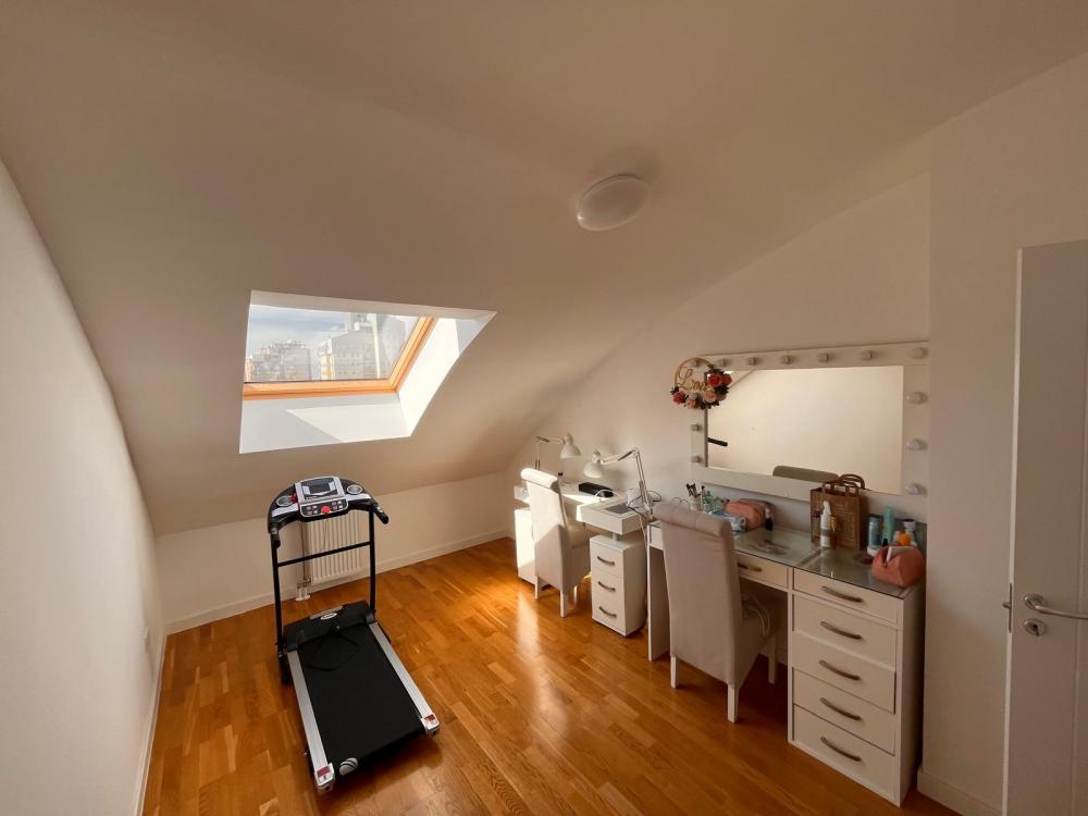 Slika 8 - Luksuzan kompletno opremljen petosoban stan 100m2, Novo Naselje, Bate Brkica 